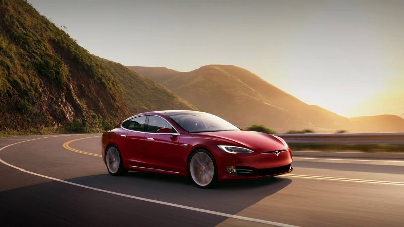 Tesla, hatalı emniyet kemeri uyarı sistemi nedeniyle 125.227 aracı geri çağıracak