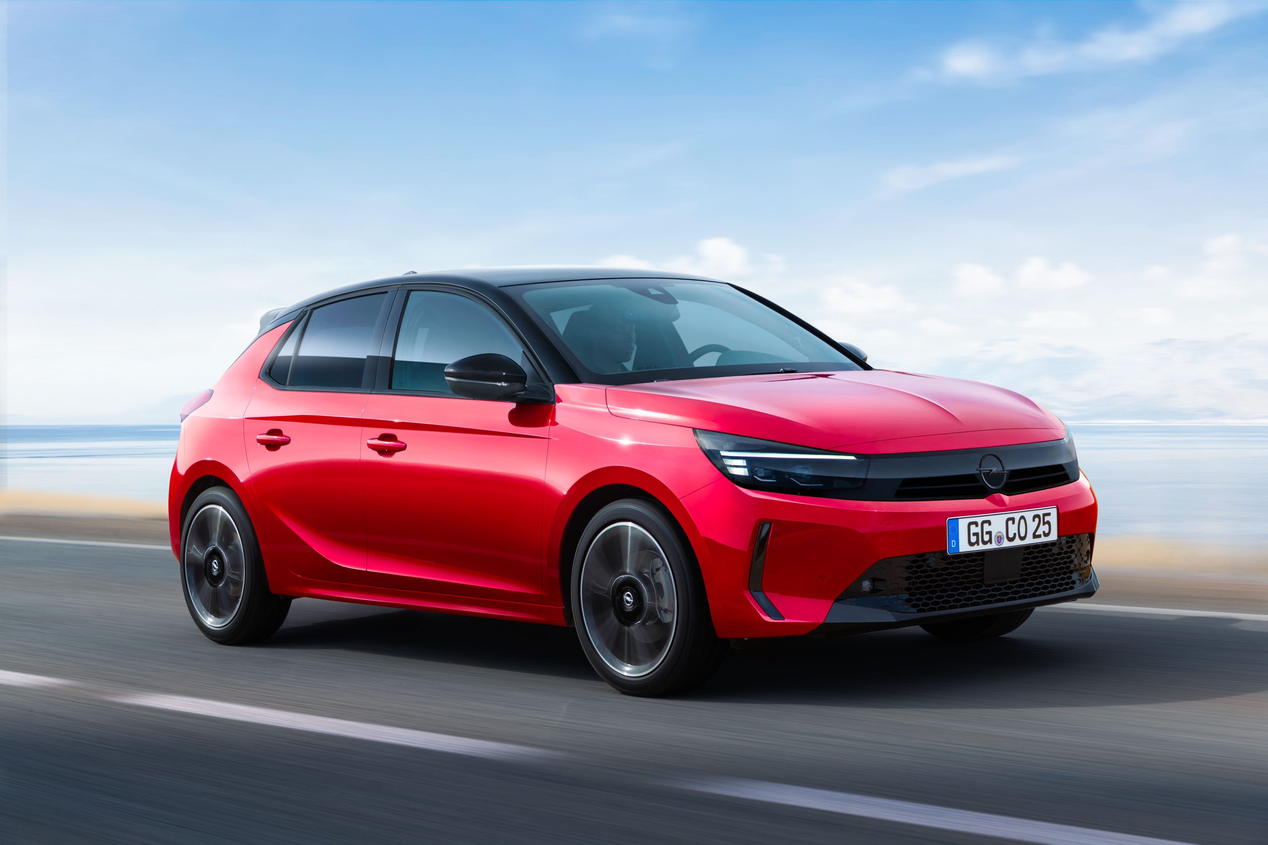 Opel Haziran Ayını Yüzde 0 Faizli Finansman Olanaklarıyla Karşılıyor!