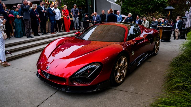 Küllerinden Doğan Alfa Romeo 33 Stradale, Monterey Car Week’te Gösterildi