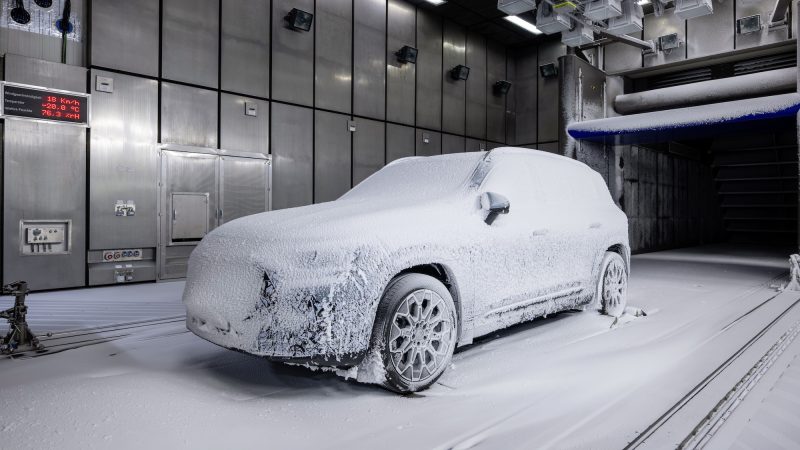 Yeni Mercedes-Benz GLB Ortaya Çıktı: -40 Derecelik Soğuk Testlerde Şov Yaptı!